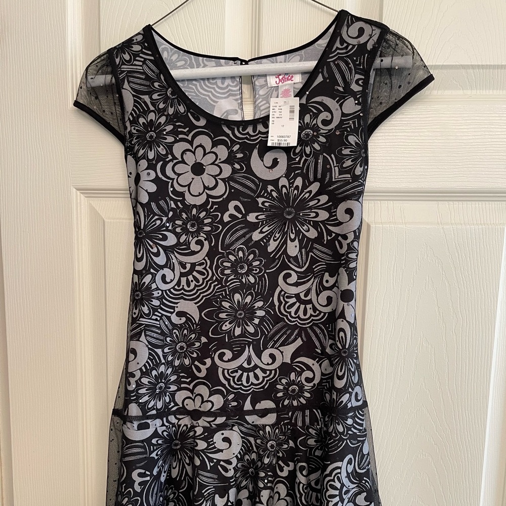 NWT - Beautiful Girls  Dress